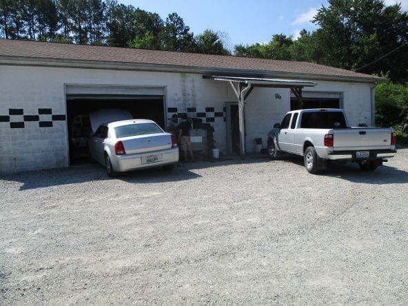611 E Tri County Blvd, Oliver Springs, TN 37840